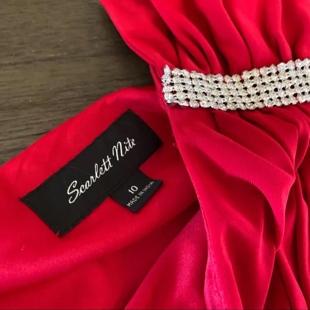 Red diamond embellished draped dress 10 - Picture 5 of 5
